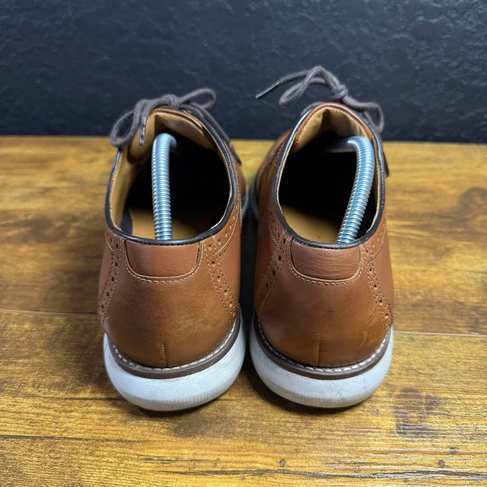 Johnston & Murphy XC4 Prentiss 20-8370 Tan Leather Wingtip Oxford Mens 9.5M